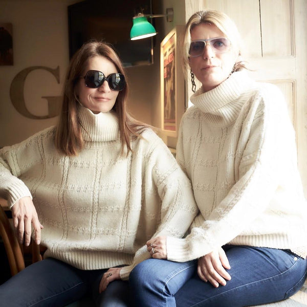 Plum & Alice Sykes, Sisters